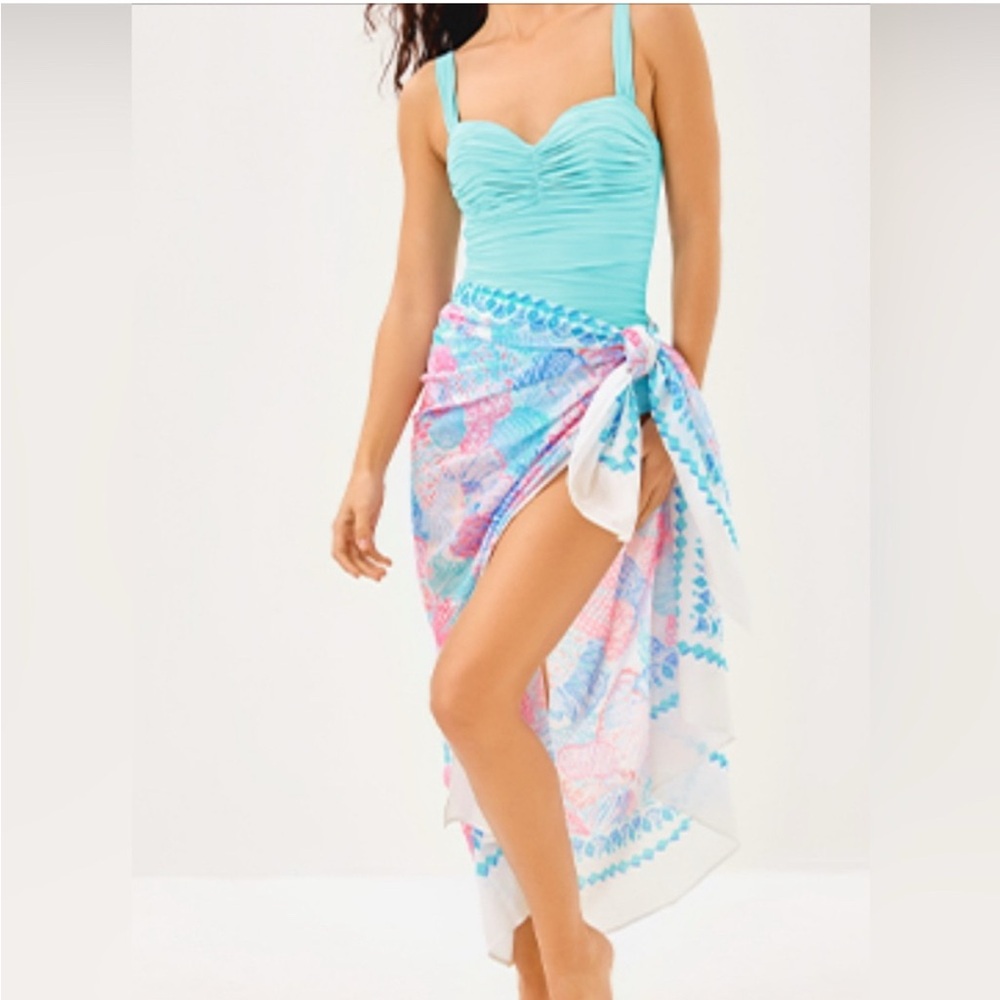 Lilly Pulizter GWP Pareo in Multi Roar Of The Seas Engineered